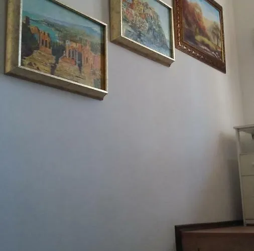 아파트 Artist